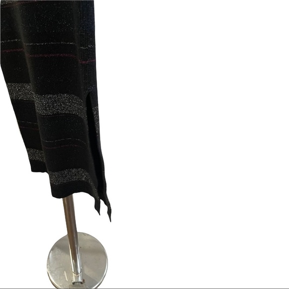 House of Harlow Ribbed pencil skirt - Picture 2 of 3